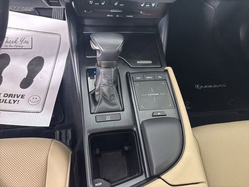 Used 2021 Lexus ES 250 w/ Premium Package AWD/4WD image 14