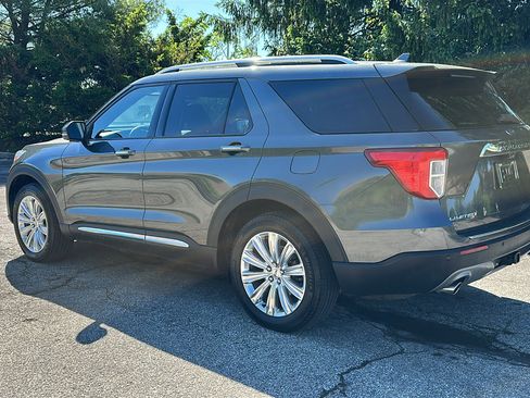 Used 2020 Ford Explorer Limited w/ Class III Trailer Tow Package AWD/4WD image 8