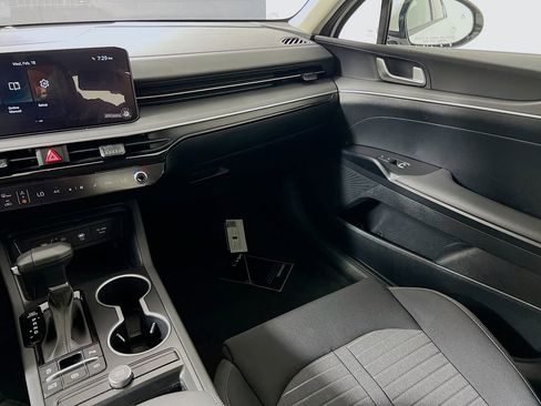New 2026 Kia K5 LXS image 21