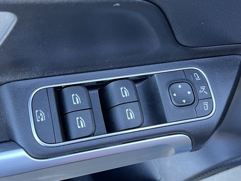 Certified 2024 Mercedes-Benz GLB 250 250 image 15