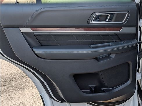 Certified 2019 Ford Explorer Platinum AWD/4WD image 31