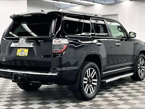 Used 2017 Toyota 4Runner Limited image 13