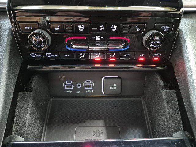 Used 2023 Jeep Grand Cherokee L Summit w/ Advanced Protech Group IV AWD/4WD image 24