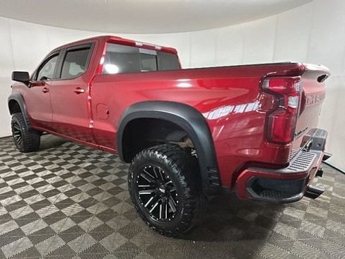 Used 2021 Chevrolet Silverado 1500 RST w/ Convenience Package II AWD/4WD image 4