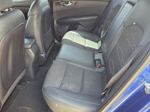 Used 2021 Kia Forte GT-Line FWD image 4
