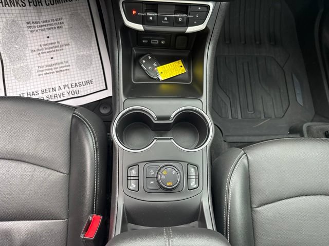 Certified 2024 GMC Terrain SLT w/ LPO, Floor Liner Package AWD/4WD image 24