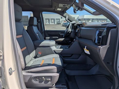 New 2026 GMC Sierra 3500 AT4 w/ AT4 Premium Plus Package AWD/4WD image 21