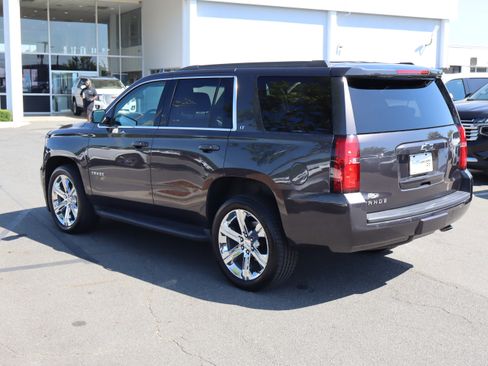 Used 2018 Chevrolet Tahoe LT w/ Luxury Package AWD/4WD image 8