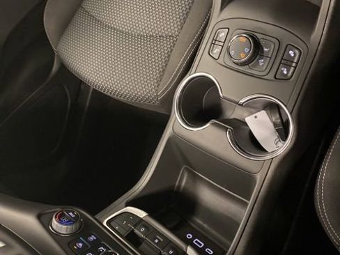 Used 2022 GMC Terrain SLE w/ Driver Convenience Package AWD/4WD image 14