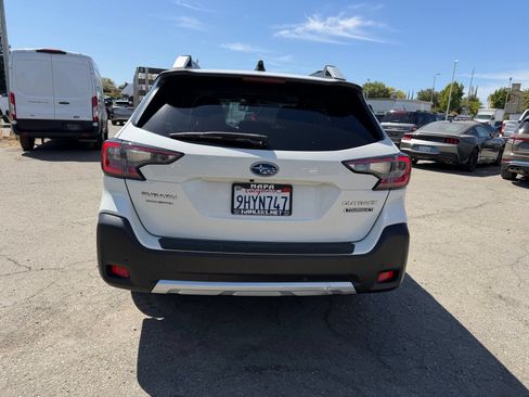 Used 2024 Subaru Outback Touring XT AWD/4WD image 4