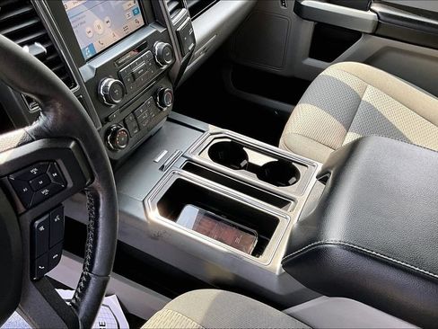 Used 2018 Ford F150 XLT w/ Equipment Group 302A Luxury AWD/4WD image 16