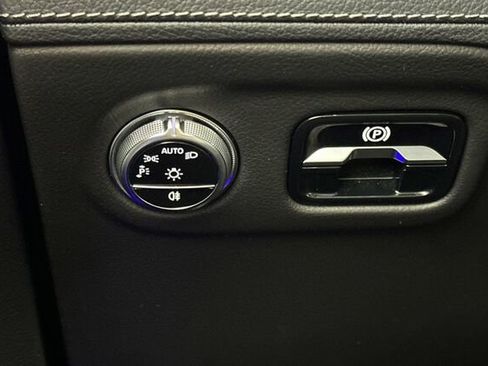 Certified 2023 Mercedes-Benz EQS 580 4MATIC SUV image 33