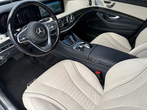 Used 2018 Mercedes-Benz S 560 Sedan image 18
