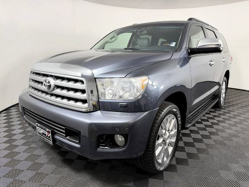Used 2010 Toyota Sequoia Platinum AWD/4WD image 3