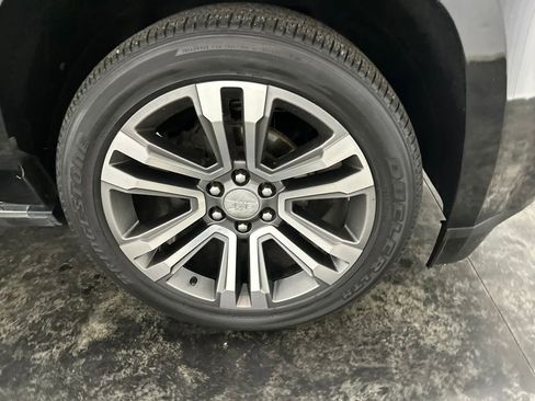 Used 2019 GMC Yukon Denali w/ Denali Ultimate Package AWD/4WD image 4