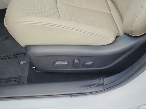 Used 2017 Nissan Sentra SL image 13