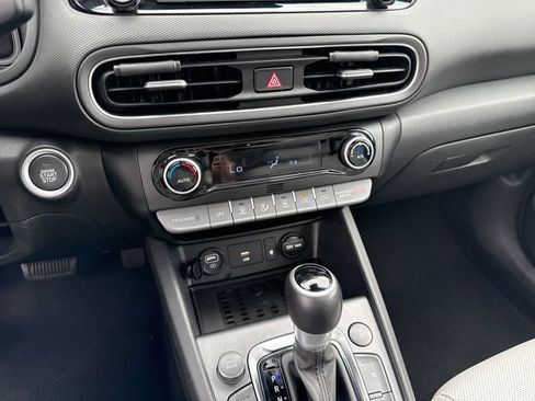Used 2022 Hyundai Kona Limited w/ Cargo Package AWD/4WD image 17