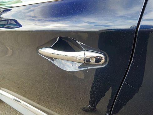 Used 2015 INFINITI QX60 Base w/ Premium Package image 9