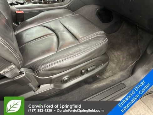 Used 2017 Chevrolet Traverse LT image 10