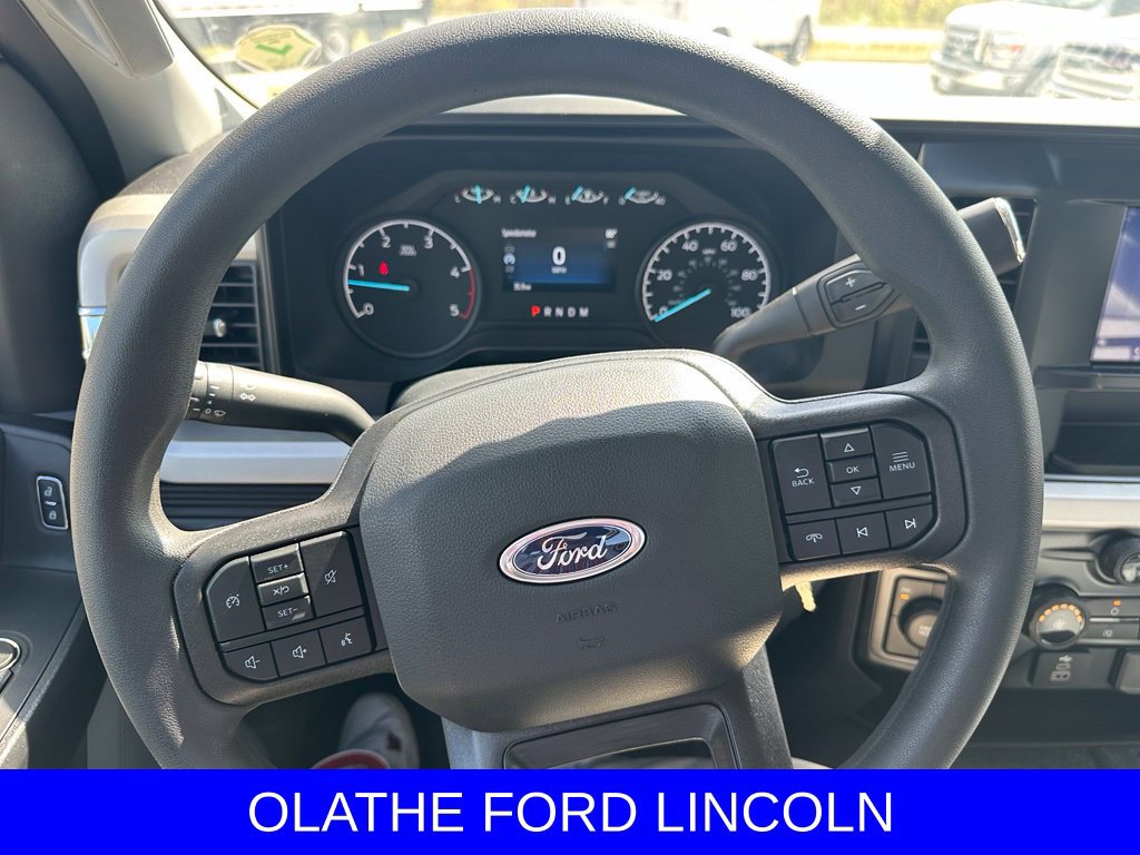 New 2025 Ford F550 4x4 Regular Cab Super Duty image 14