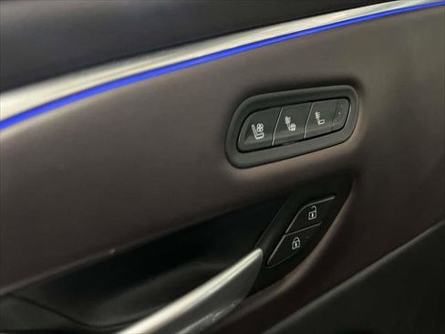 Used 2023 Cadillac Escalade Sport Platinum image 19