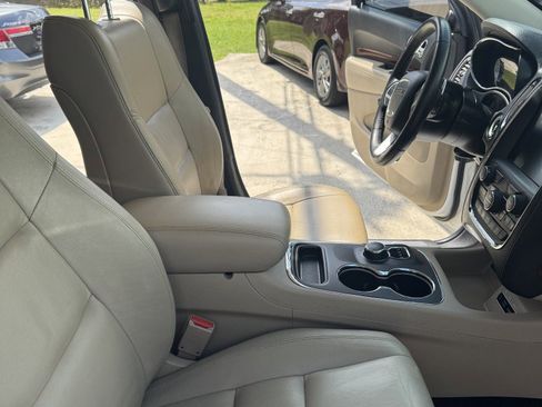 Used 2016 Dodge Durango Limited w/ Nav & Power Liftgate Group image 10