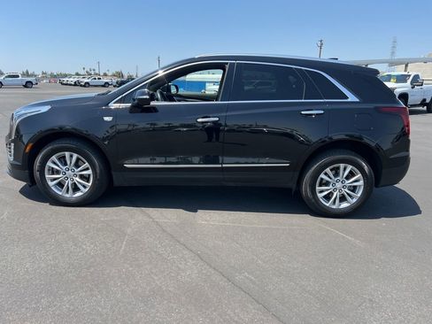 Certified 2023 Cadillac XT5 Luxury w/ LPO, Floor Liner Package AWD/4WD image 8