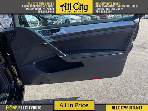 Used 2015 Volkswagen Golf S image 23