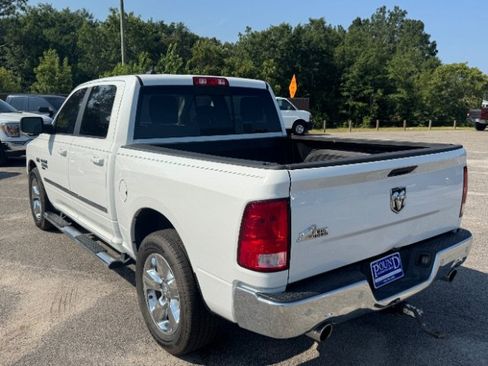 Used 2019 RAM 1500 Big Horn RWD image 5