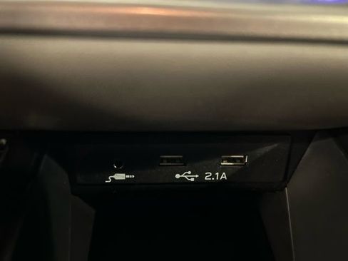 Used 2022 Subaru Outback Premium image 18