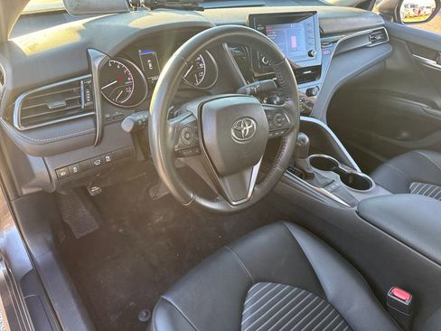 Used 2024 Toyota Camry SE image 17