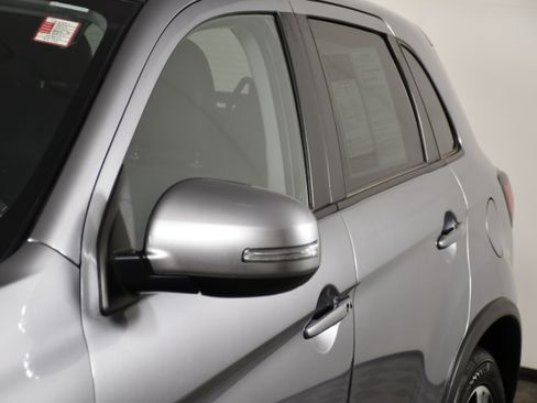 Used 2022 Mitsubishi Outlander Sport ES AWD/4WD image 13