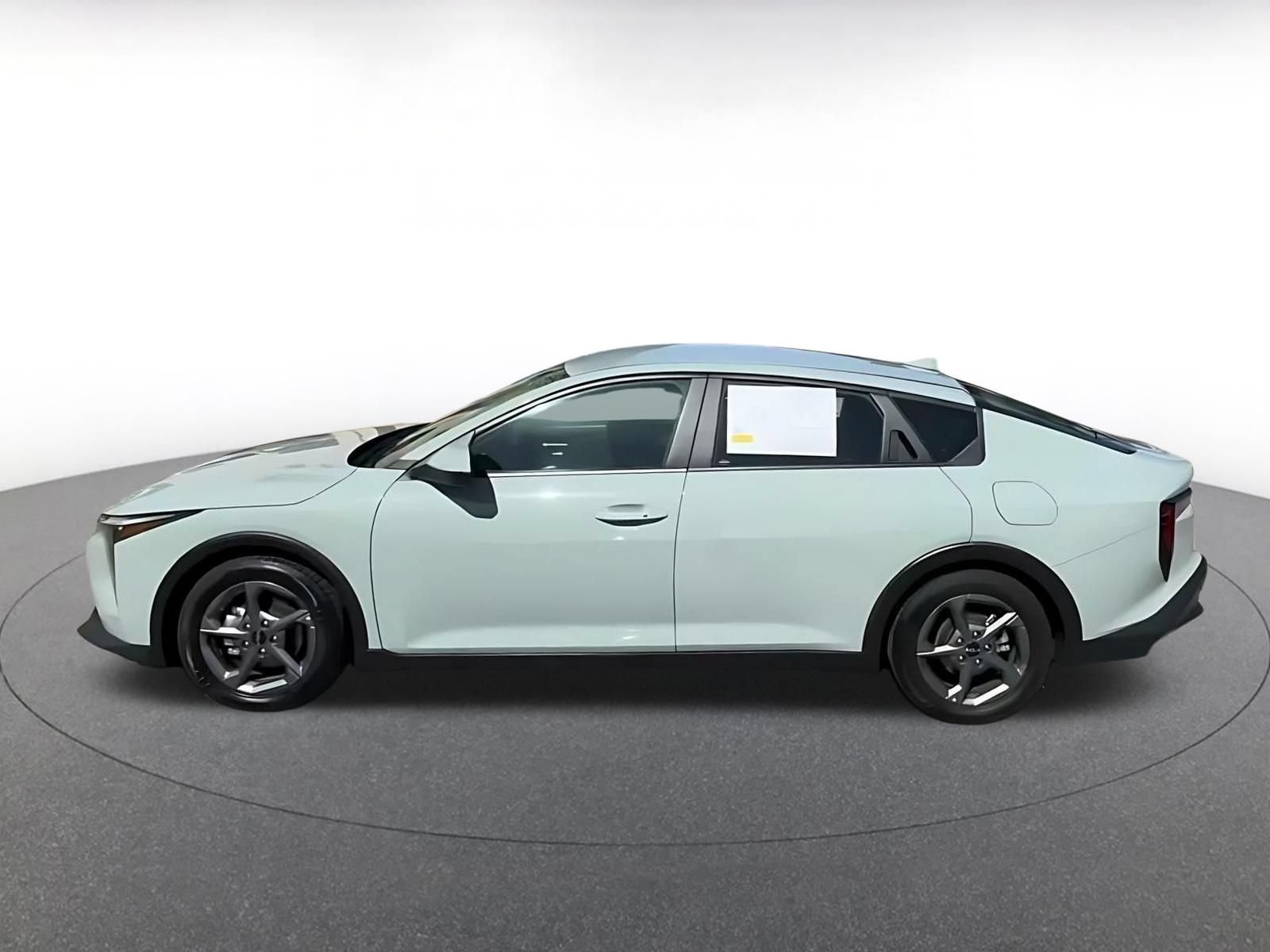 Used 2025 Kia K4 FWD image 9