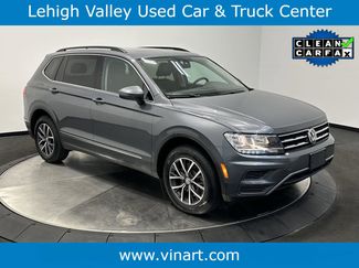 Used 2020 Volkswagen Tiguan SE w/ Panoramic Sunroof Package image 1