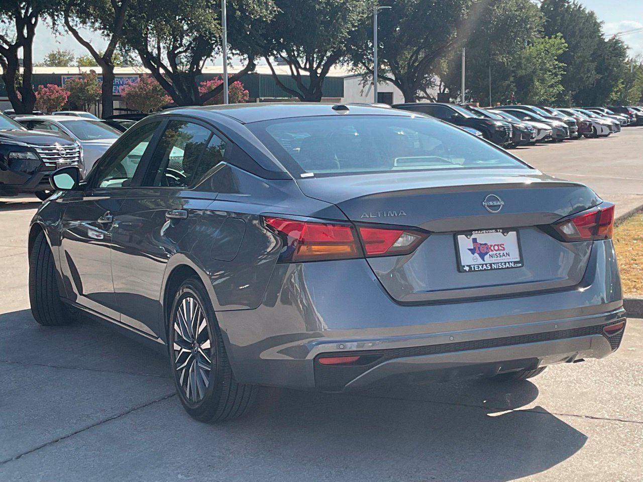 Used 2026 Nissan Altima 2.5 SV FWD image 6
