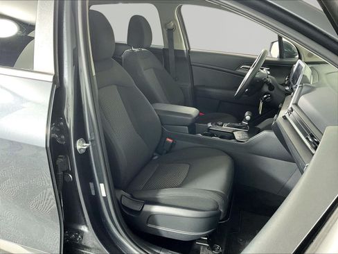 Used 2025 Kia Sportage LX AWD/4WD image 28