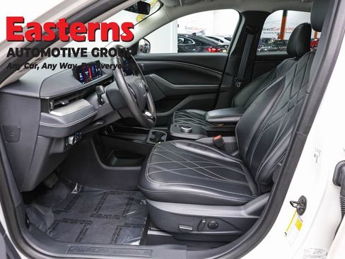 Used 2021 Ford Mustang Mach-E Select w/ Comfort/Appearance Package AWD/4WD image 14
