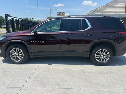 Used 2022 Chevrolet Traverse LT FWD image 8