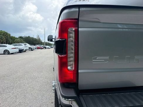 Used 2024 Ford F250 Lariat w/ FX4 Off-Road Package AWD/4WD image 10