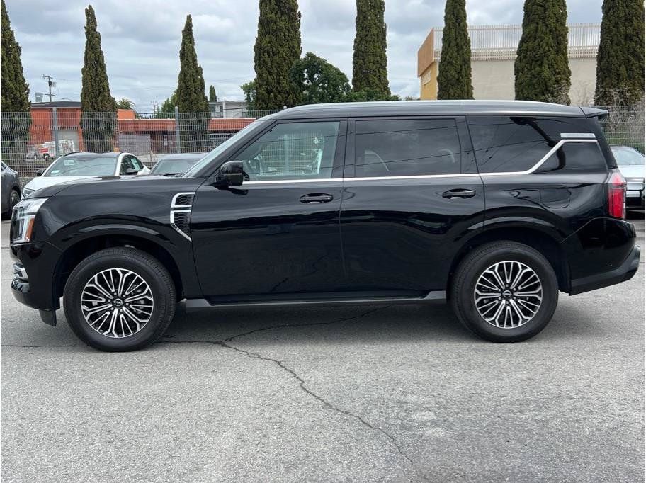 Used 2025 Nissan Armada Platinum AWD/4WD image 7