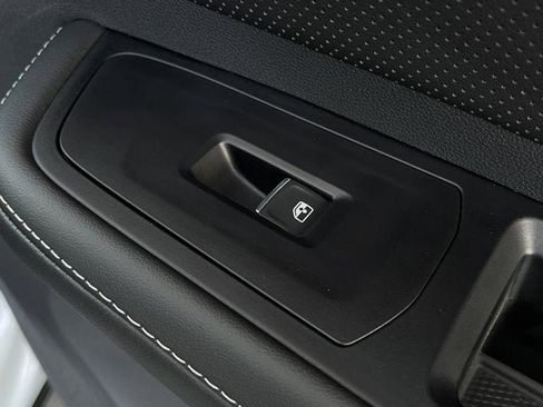 New 2025 Volkswagen Atlas Cross Sport SEL Premium R-Line image 20