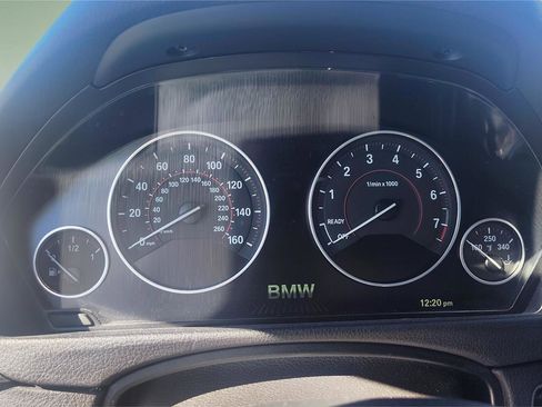 Used 2017 BMW 330i xDrive 330i xDrive image 10