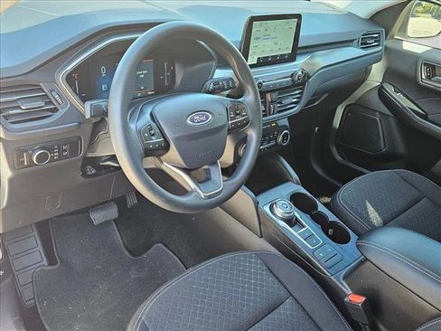 Used 2025 Ford Escape Active image 10