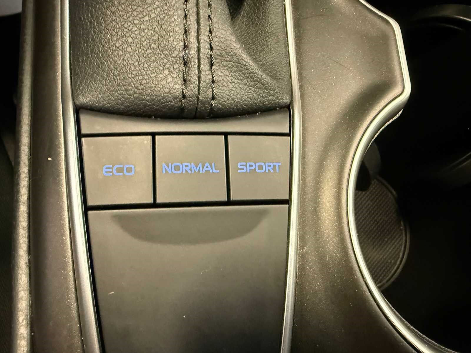 Certified 2024 Toyota Camry LE FWD image 33