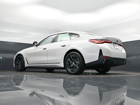 New 2026 BMW i4 eDrive40 w/ Premium Package image 40