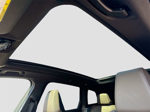 Used 2025 BMW X3 xDrive30i w/ Convenience Package image 17