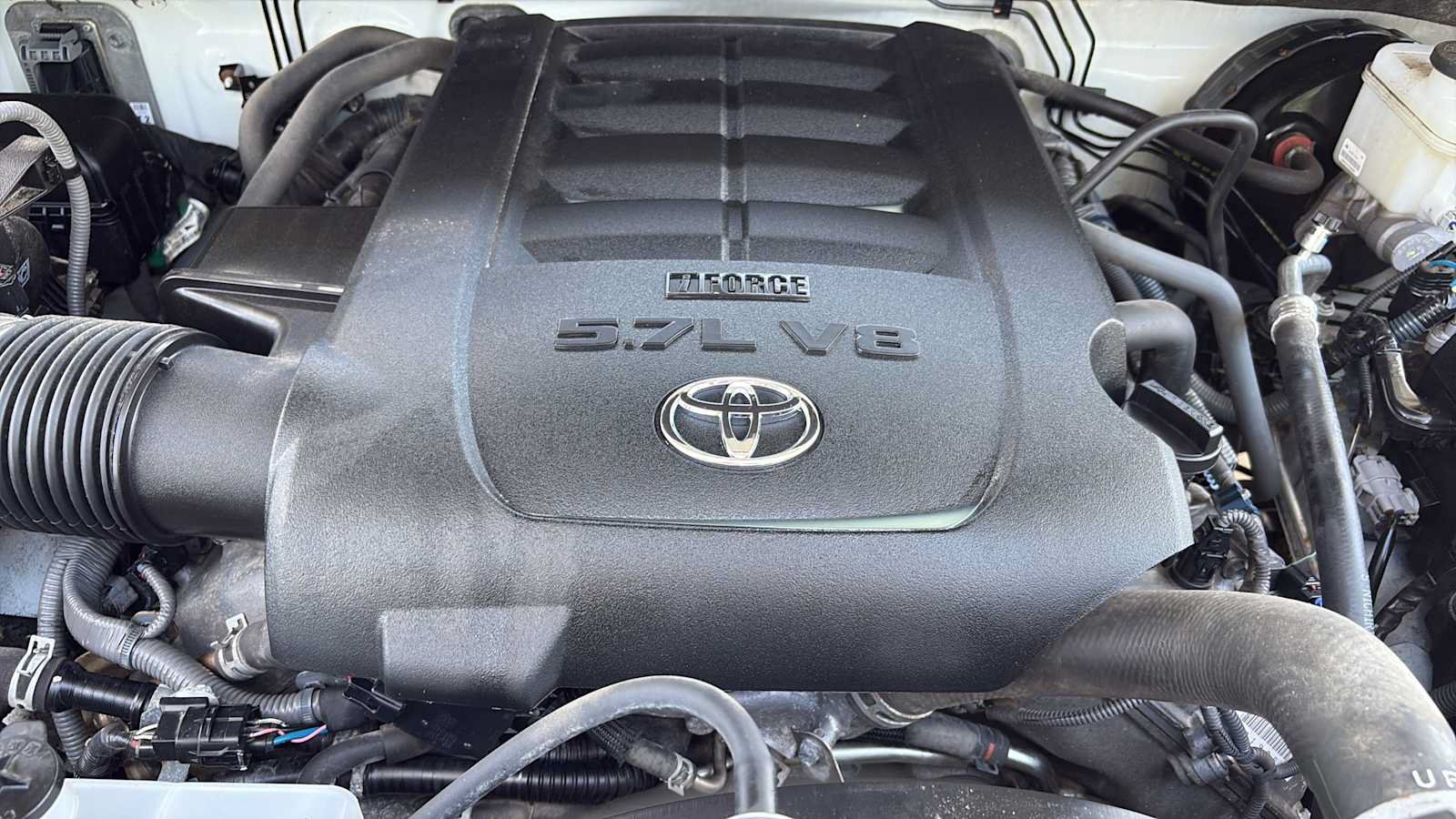 Used 2020 Toyota Tundra SR5 w/ TRD Off-Road Package AWD/4WD image 25
