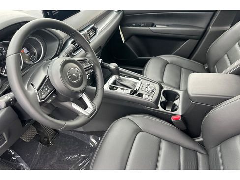New 2025 MAZDA CX-5 AWD 2.5 S w/ Preferred Package image 9