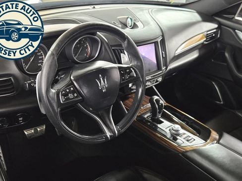 Used 2018 Maserati Levante S GranSport AWD/4WD image 11