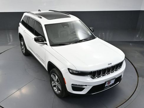 Used 2023 Jeep Grand Cherokee 4WD 4xe w/ Luxury Tech Group II image 63